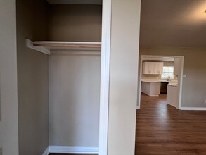 220 Phillips Ave in Port Wentworth, GA - Building Photo - Building Photo