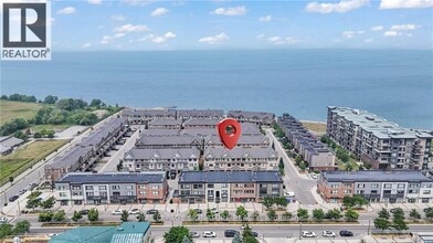 68 Esplanade Ln in Grimsby, ON - Building Photo - Building Photo