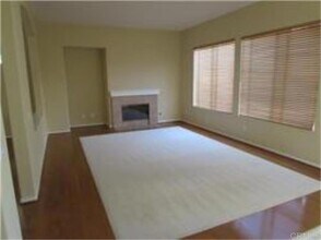 11015 Cloverhurst Way in San Diego, CA - Building Photo - Building Photo
