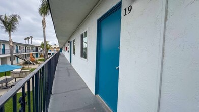 XAV Imperial Beach Palms in Imperial Beach, CA - Building Photo - Interior Photo
