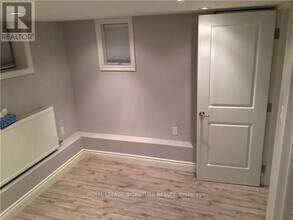 66 Condor Ave in Toronto, ON - Building Photo - Building Photo