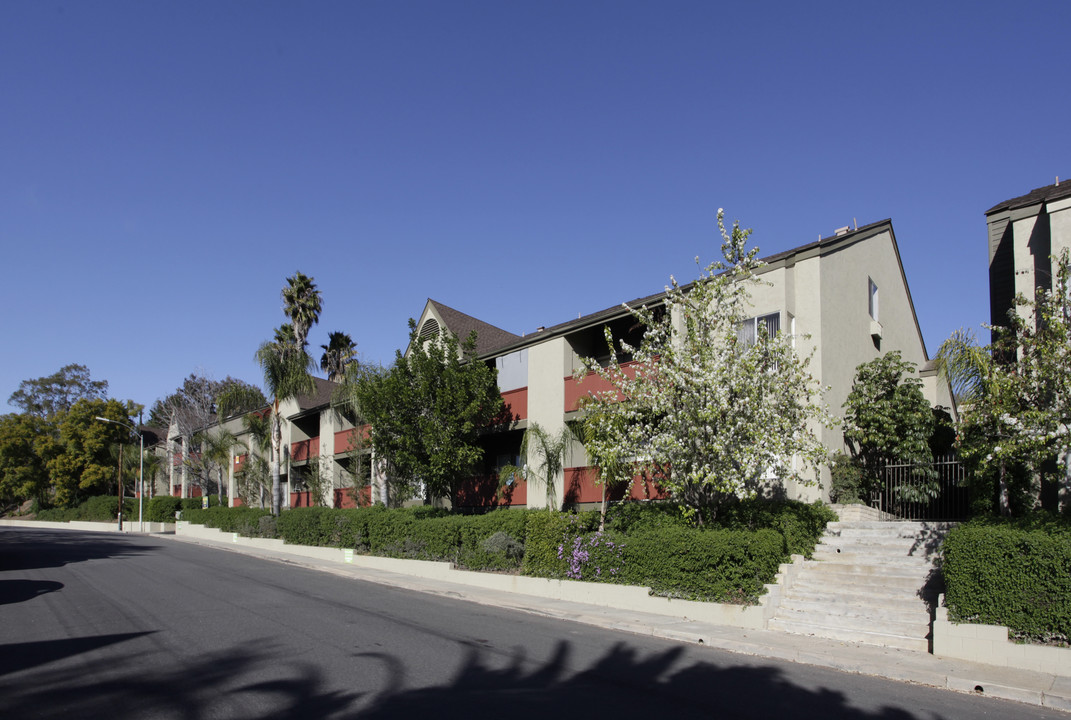 Rosewood Villas in Escondido, CA - Building Photo