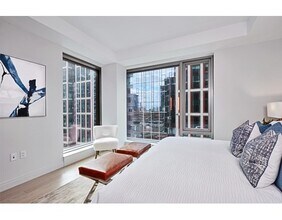 135 Seaport Blvd in Boston, MA - Building Photo - Building Photo