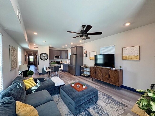 431 Leboeuf St in New Orleans, LA - Building Photo - Building Photo