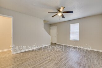 158 Chalet North CT in North Augusta, SC - Building Photo - Building Photo
