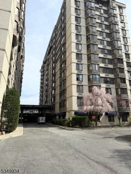 316 Prospect Ave in Hackensack, NJ - Building Photo - Building Photo
