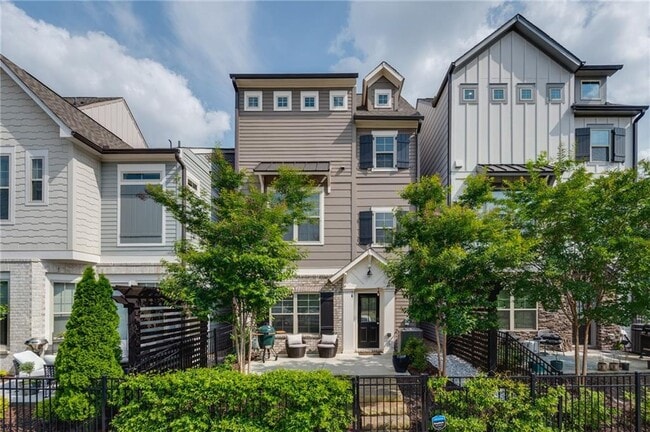 property at 1093 Kirkland Circle