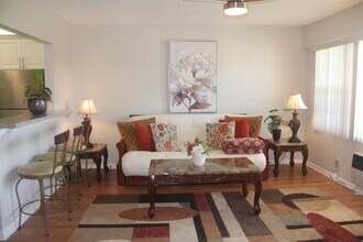 454 Fanshaw K in Boca Raton, FL - Building Photo - Building Photo