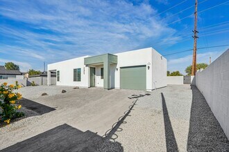 910 E Roma Ave in Phoenix, AZ - Building Photo - Building Photo