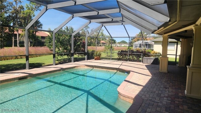 4344 Beechwood Lake Dr in Naples, FL - Building Photo - Building Photo