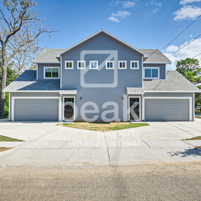 302 Byron St