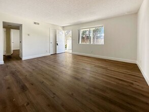 105 Avenida Carmelo-Unit -A in San Clemente, CA - Building Photo - Building Photo