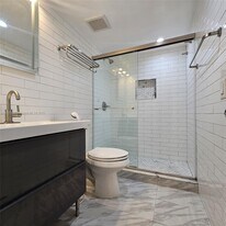 1182 W 37th Terrace in Hialeah, FL - Building Photo