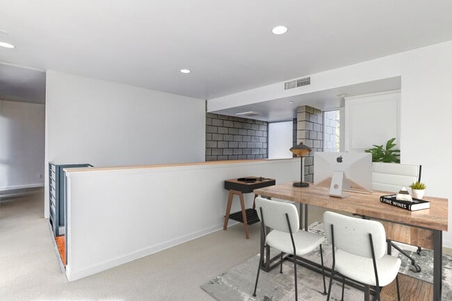 The Towers in Palm Springs, CA - Building Photo - Building Photo