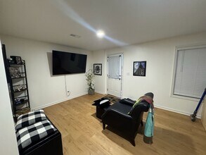 4113 Mimosa View Dr in Louisville, KY - Building Photo - Building Photo