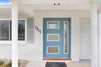 1311 New Bedford Dr in Sun City Center, FL - Building Photo - Building Photo