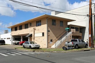 926-932 Pumehana St in Honolulu, HI - Building Photo - Building Photo