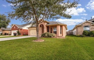 7411 Jacobs Well Dr in Richmond, TX - Building Photo