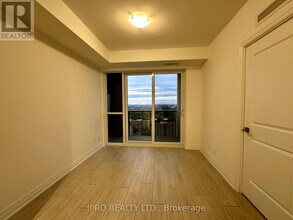 30-3830 Elm Dr W in Mississauga, ON - Building Photo - Building Photo
