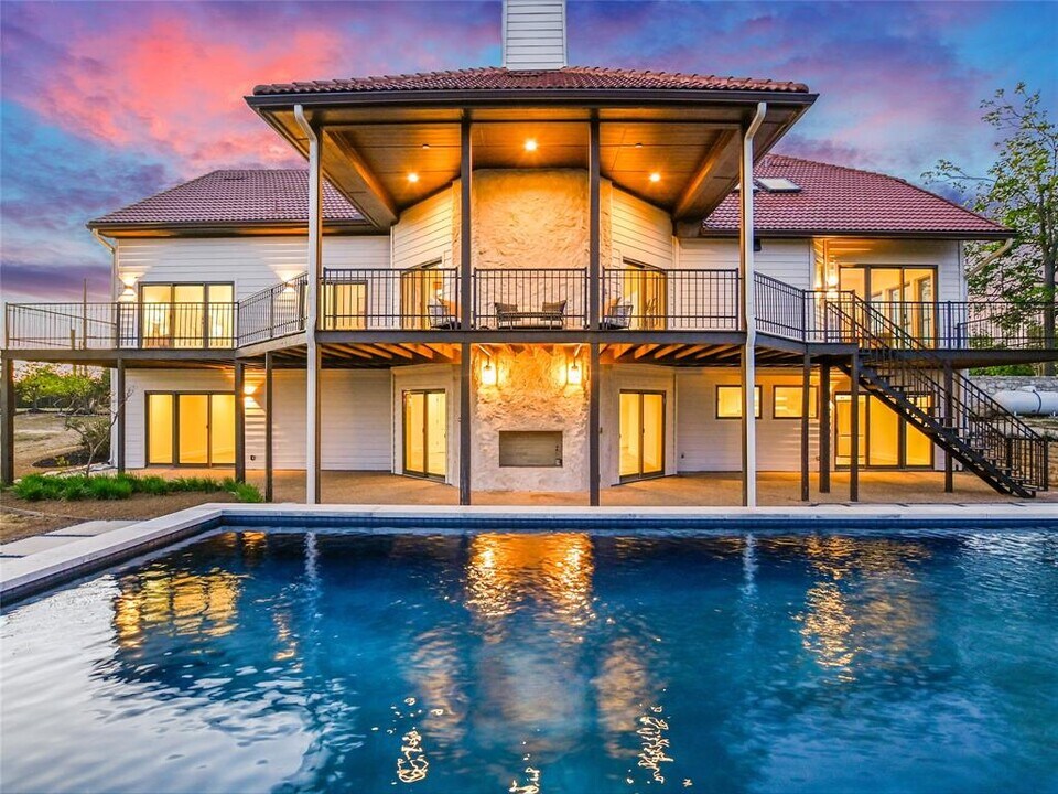 3901 Peak Lookout Dr in Austin, TX - Building Photo