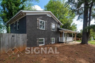 2 11th Ct N in Birmingham, AL - Building Photo - Building Photo
