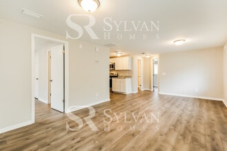 8389 Finwood Ave in Jacksonville, FL - Building Photo - Building Photo