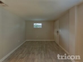 4460 49th Ave N in St. Petersburg, FL - Building Photo - Building Photo