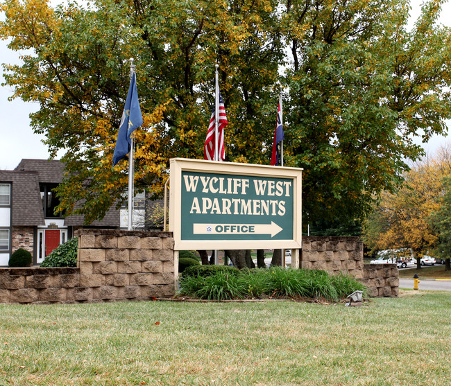 Wycliff West Apartments in Overland Park, KS - Building Photo - Building Photo