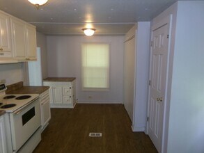 1025 Sherry Dr in Walnut Cove, NC - Building Photo - Building Photo