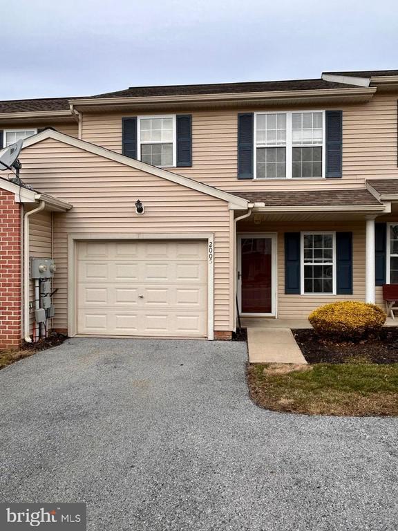 property at 2005 Greystone Dr