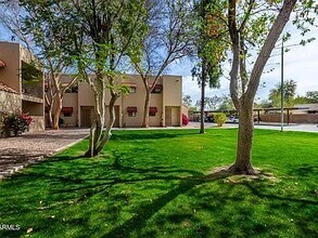 715 S Extension Rd in Mesa, AZ - Building Photo - Building Photo