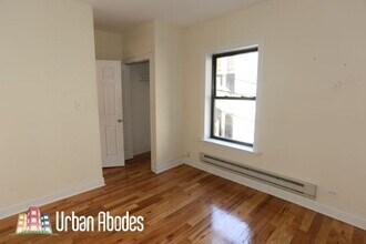 625 W Cornelia Ave, Unit A09C in Chicago, IL - Building Photo - Building Photo