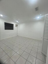 1538 NW 52nd Ave-Unit -1 in Lauderhill, FL - Building Photo - Building Photo