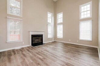 500 Mountain Lake Dr in Raleigh, NC - Building Photo - Building Photo