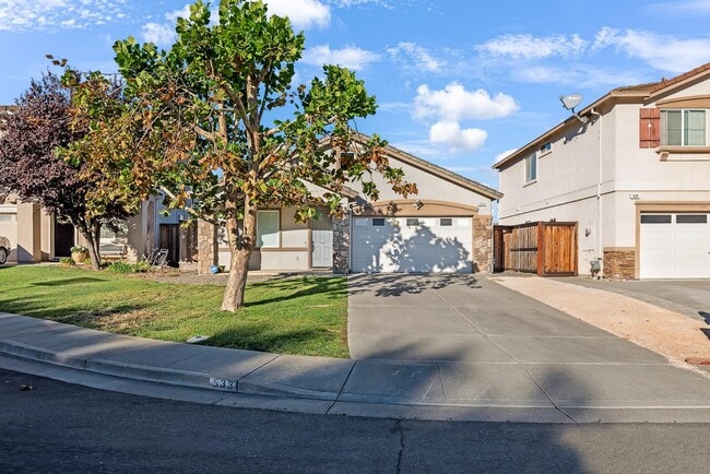 533 Channel Ct in Fairfield, CA - Building Photo - Building Photo