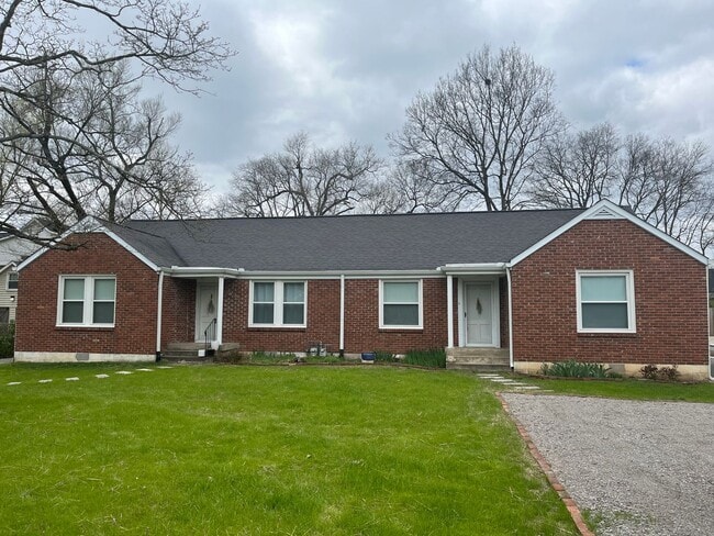 3705 Lealand Ln in Nashville, TN - Building Photo - Building Photo