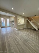 554 Sea Shell Ln in Las Vegas, NV - Building Photo - Building Photo