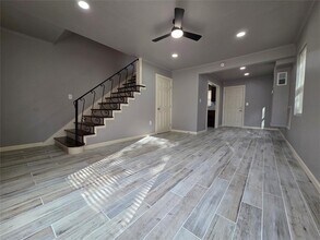 2720 N Lyons Dr in Oklahoma City, OK - Building Photo - Building Photo