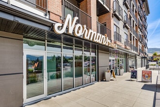 The Woods at Willow Park in Kelowna, BC - Building Photo - Building Photo