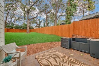 3637 Elm St in Atlanta, GA - Building Photo - Building Photo