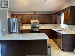 2665 Preston Ct in Windsor, ON - Building Photo - Building Photo