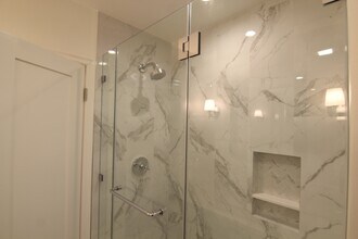 1523 S Wooster St, Unit 4 in Los Angeles, CA - Building Photo - Building Photo