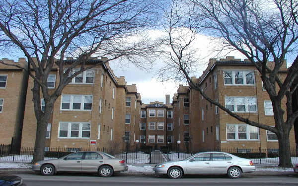 Damen Ave Apartments in Chicago, IL - Foto de edificio - Building Photo