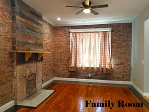 3228 California Ave, Unit 1F in St. Louis, MO - Foto de edificio - Building Photo