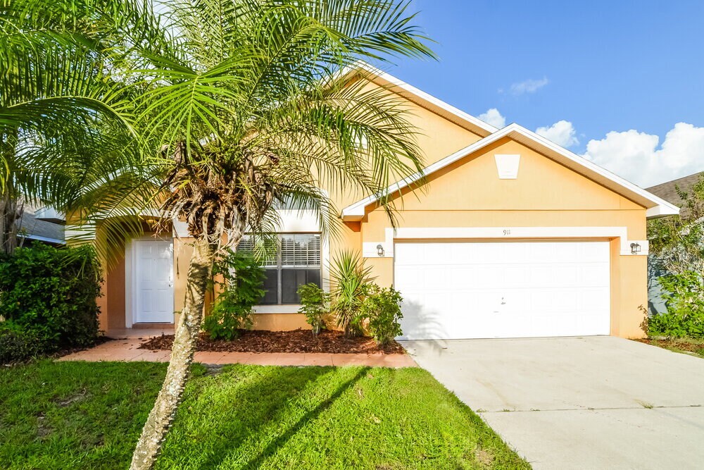 911 Brightview Dr in Lake Mary, FL - Building Photo