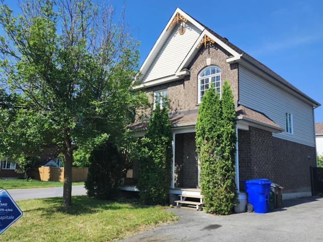 property at 33 Rue du Tropique