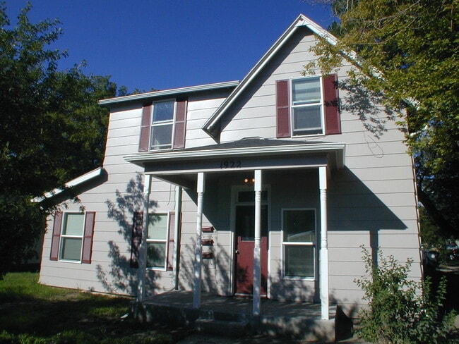 property at 1922 Maxwell Ave