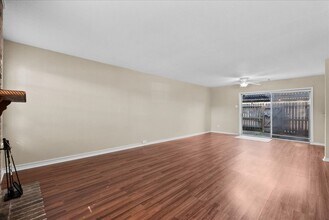 1448 Silverpines Rd in Houston, TX - Foto de edificio - Building Photo