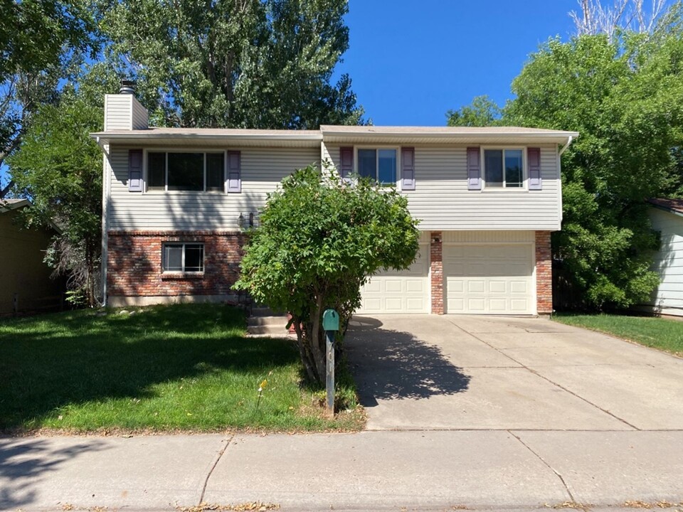 701 Rocky Rd in Fort Collins, CO - Building Photo