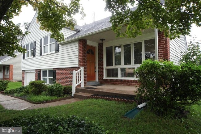 property at 511 Wellington Rd